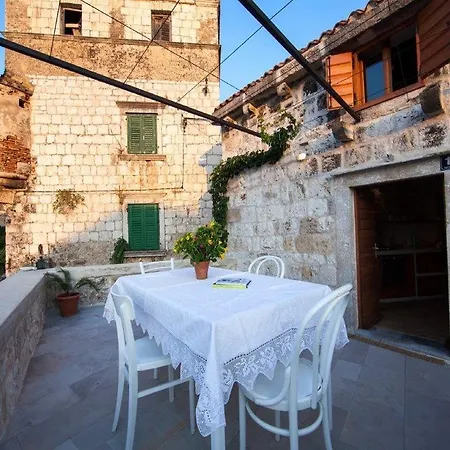 Holiday home Authentic Stone House Kut