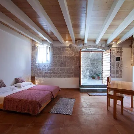 Authentic Stone House Kut *