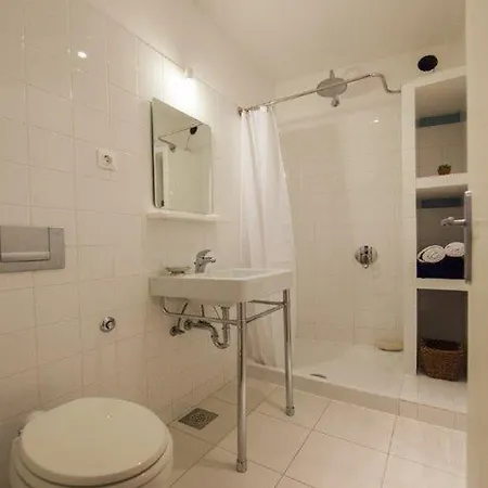 Authentic Stone House Kut Holiday home *